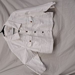 Size 22 Venezia white summer jean type jacket 3/4 length sleeves and short waist